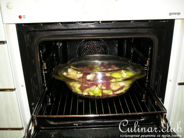 Куриная печень сяблоками