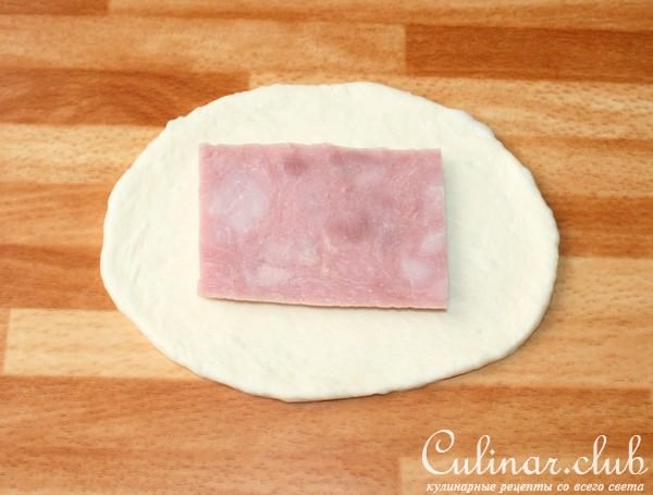 Булочки с ветчиной и сыром