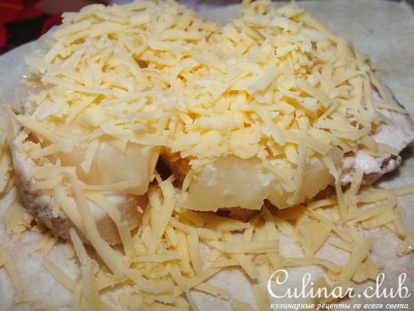 А-ля кесадилья с курицей и ананасом