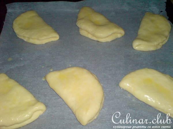 Parker House buns/Булочки с почти "горячей собакой"!(ФМ "Да! Да! Мой любимый Хот-дог!")