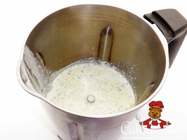 Рецепт мятной панна котты для кухонной машины OURSSON KM1010HSD.