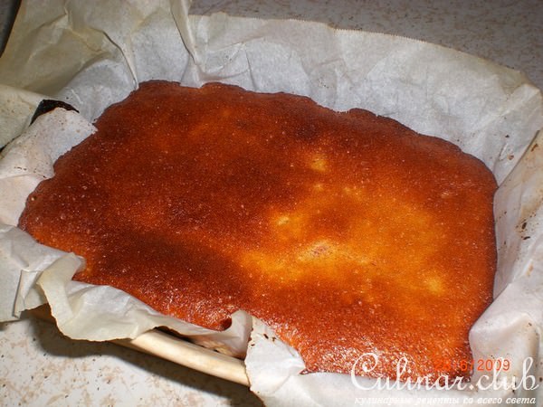 Десерт фруктово-ягодный под яичной корочкой