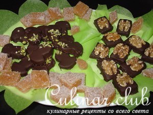 Quittenbrot  (айвовый хлеб) и  пралины