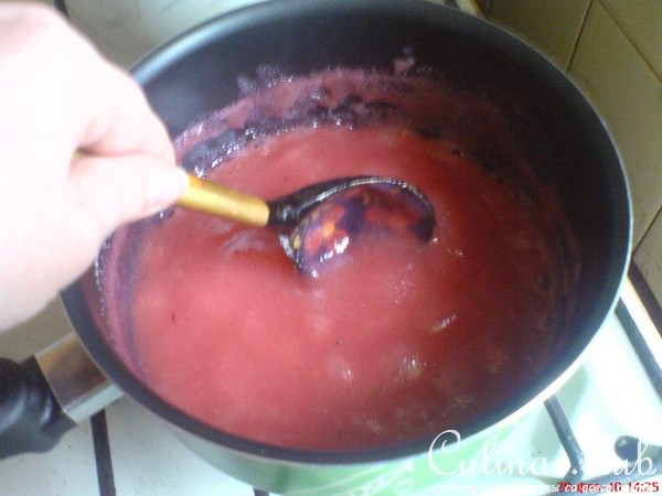 Мусс из красной и белой смородины