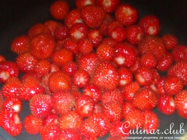Баваро из клубники