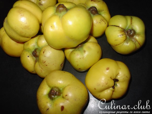 Quittenbrot ( )  . 