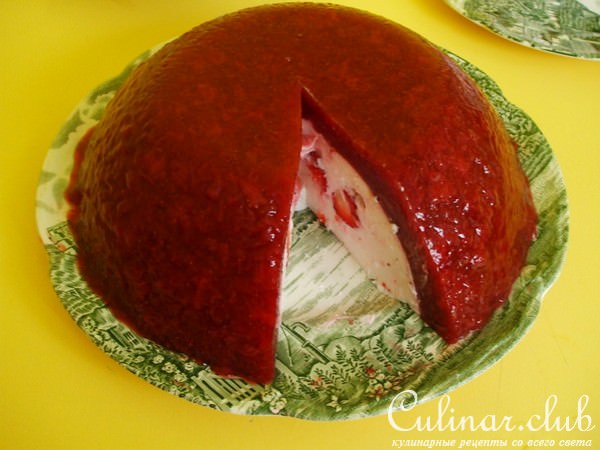 Баваро из клубники