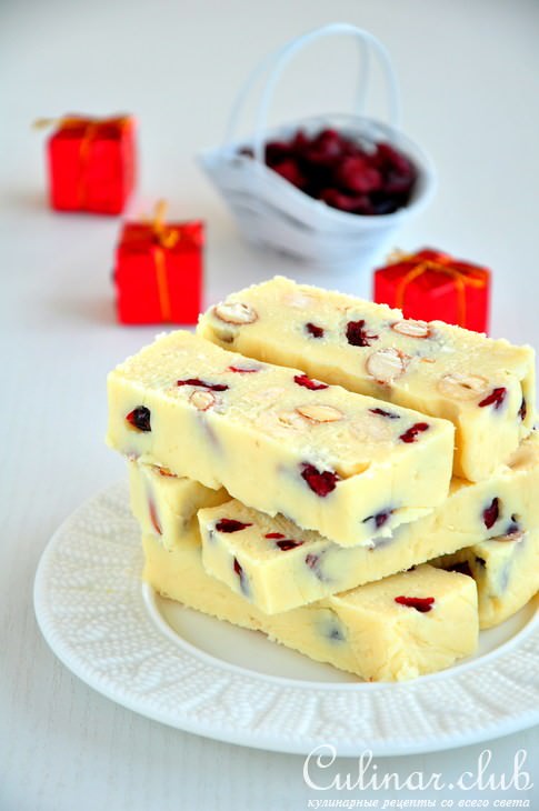 Шоколадные батончики со сгущенкой , орехами и клюквой. 