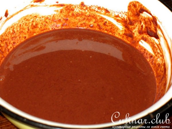 Тёмный ганаш в шоколадной корзинке с шапочкой безе (Ganache nera e meringhe)