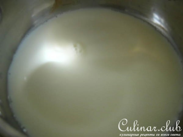 Молочный кисель с клубничным конфитюром "Darbo"
