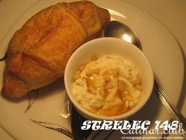 Десерт из козьего сыра (2 варианта).