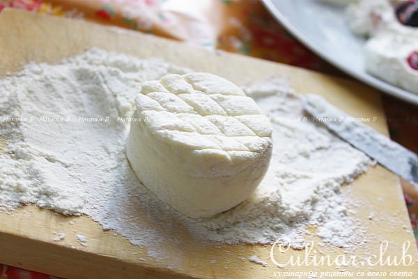 Сырники с черешней и орехами