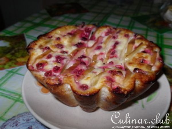 Творожное суфле с яблоками и брусникой