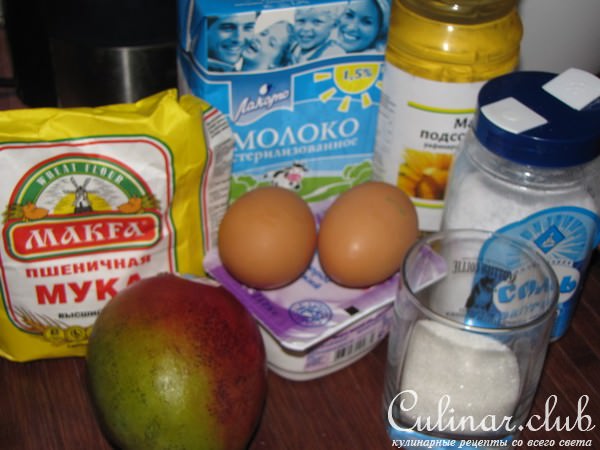 Блинчики с творожно-манговой начинкой