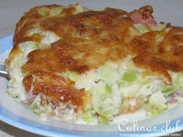 Капустная запеканка с сыром и ветчиной