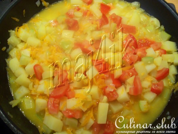 Цуккини тушёные с сосисками