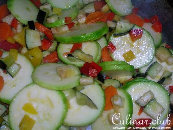 Кускус с весенними овощами или мое первое знакомство с кускусом