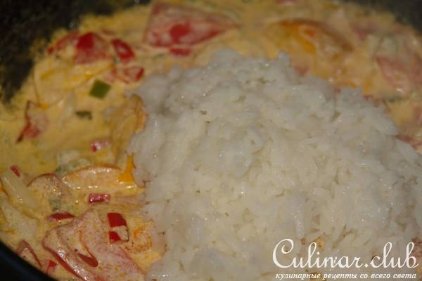 Рис с овощами в сметанном соусе