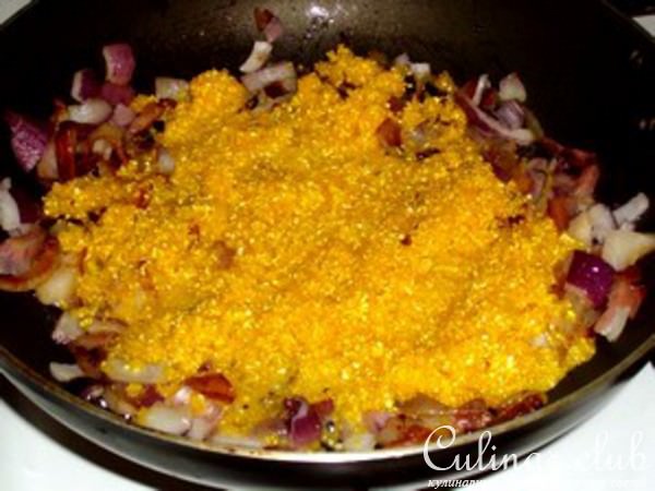 Кукурузная каша с желтой чечевицей