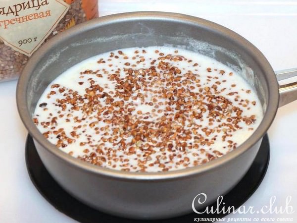 Каша гречневая, молочная с кабачком