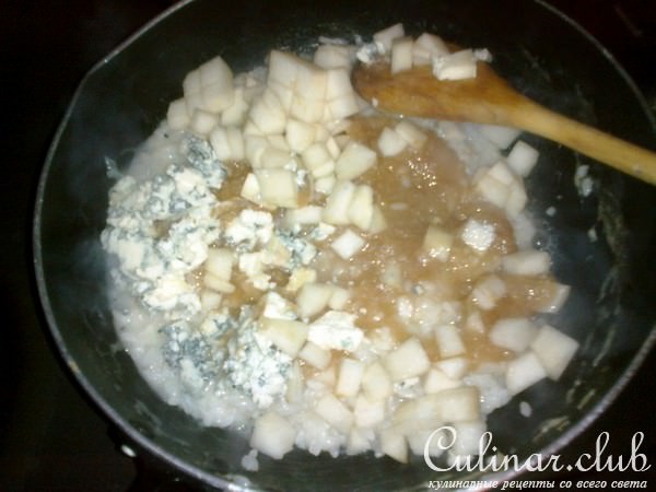 Ризотто с горгонзолой, грушей и грецким орехом