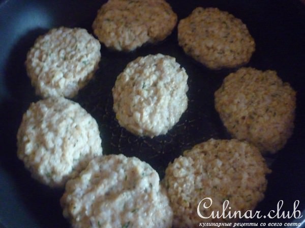 Котлеты из перловой крупы с творожным сыром