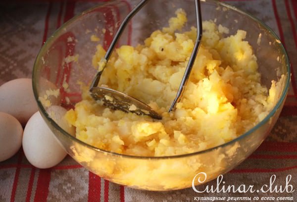 Картофельные ньоки с помидорами черри и зеленью