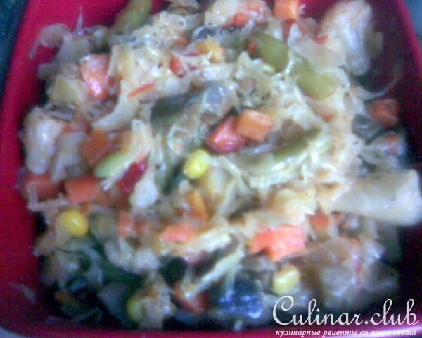 Капуста, тушеная с овощами
