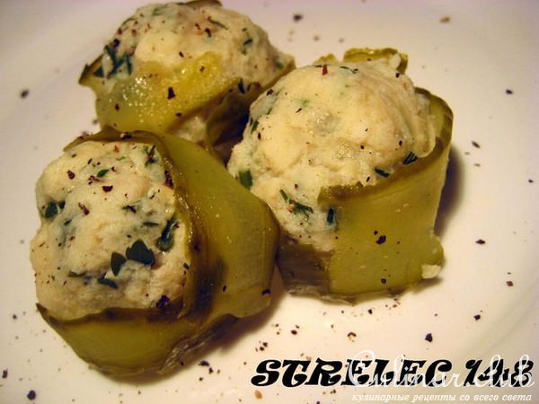 Щучьи галки с маринованными огурчиками.