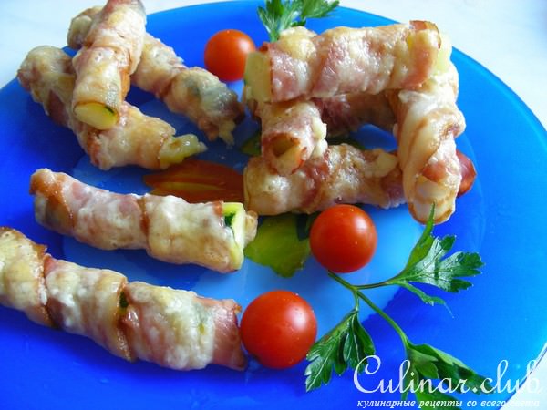 Сырные брусочки из цукини