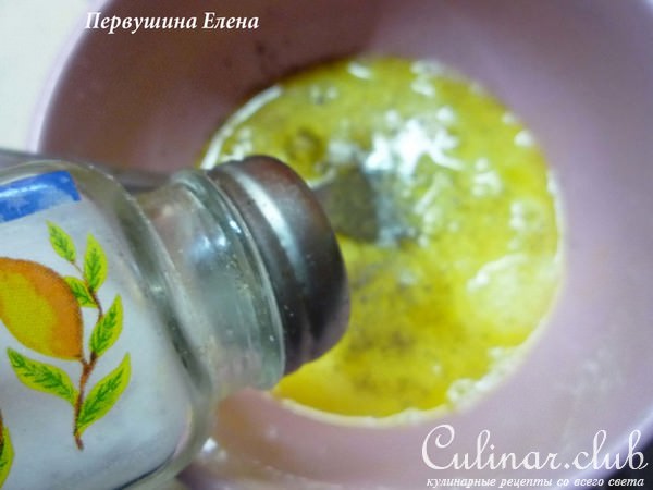 Слойки заливные с картофелем и сливами