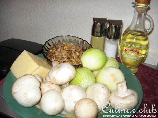 Мясной рулет с грибами