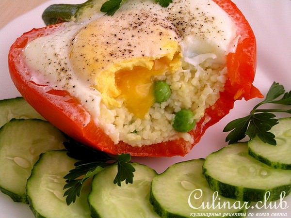 Яичница в перце с кускусом и зеленым горошком. (Обретение легкости: Тест-драйв)