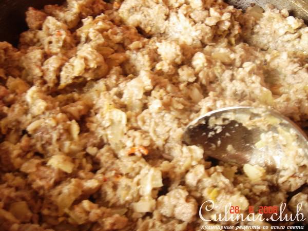 Грибы с мясом на тостах