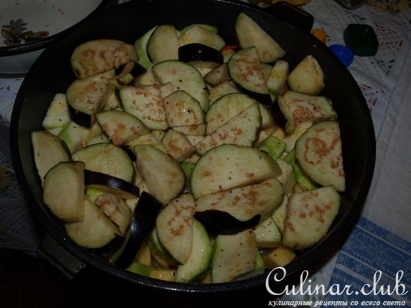 тушенные овощи с курицой ( по турецки)