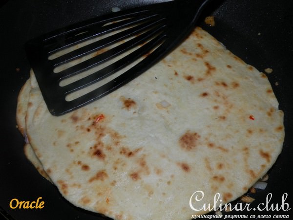 Мексиканские КЕЙСАДИАС c начинкой, Quesadillas