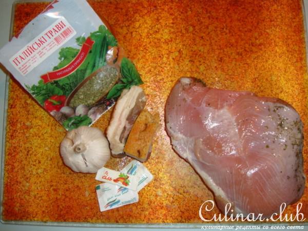 Свинина запечённая с чесноком
