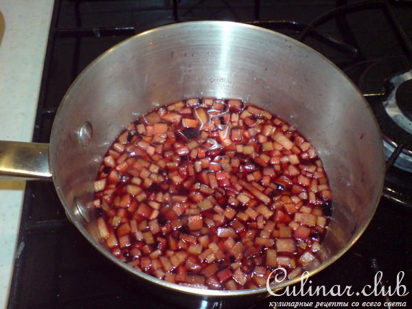 Утка по-пекински с соусами