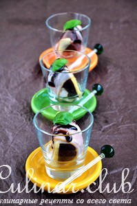 Закуска из инжира с сыром и беконом