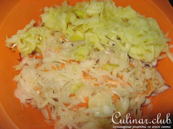 рисовые рулетики с кальмаром и капустой
