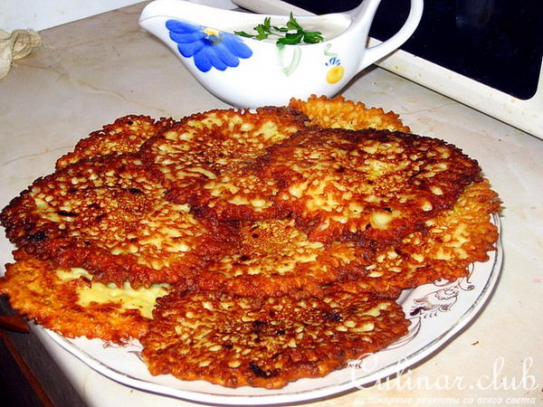 Кабачковые оладушки с соусом(вариант) 
