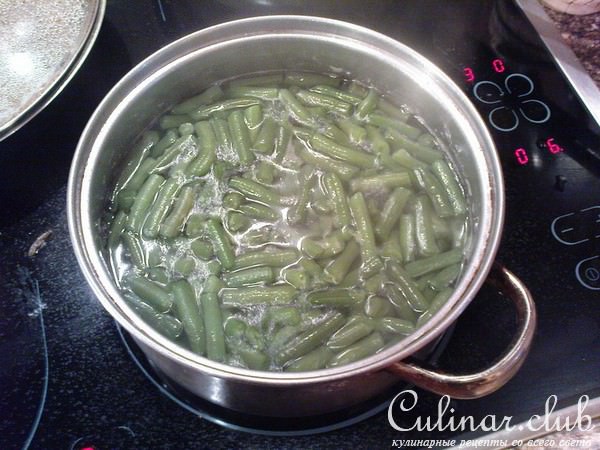 стручковая фасоль с кунжутом и чесноком