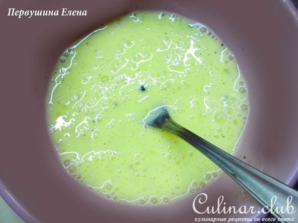 Слойки заливные с картофелем и сливами