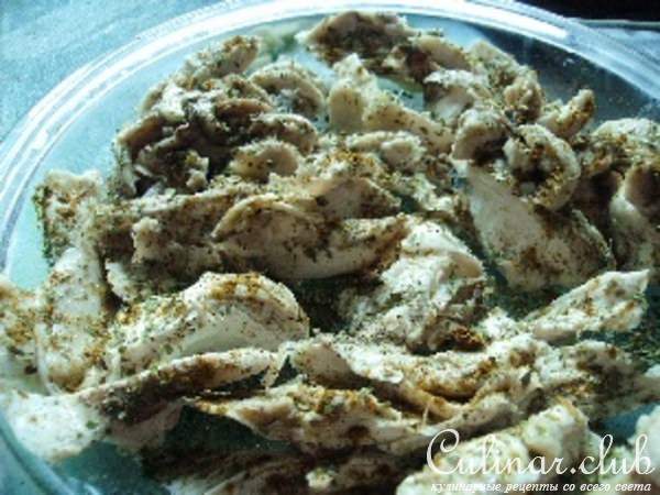 Курица в кляре с кисло-сладким соусом