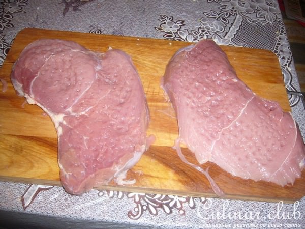 Говядина в соусе из кураги