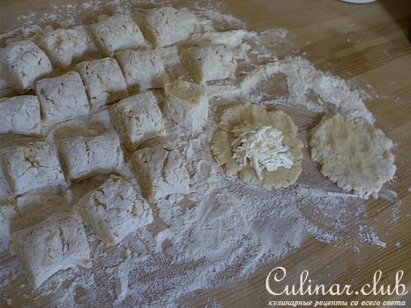 Пирожки картофельные с брынзой