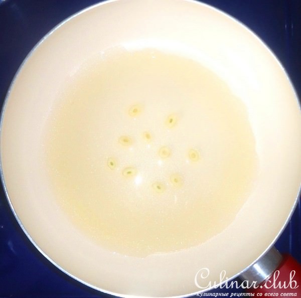 Пикантная курочка с грецкими орехами