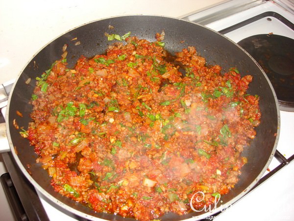 Карныярык(фaршированные баклажаны)