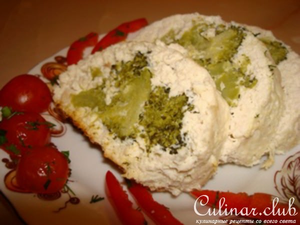 Куриный рулет-суфле с брокколи