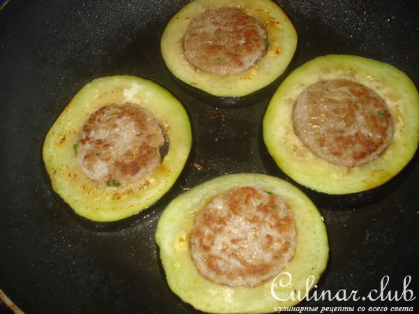 Баклажаные кольца с фаршем